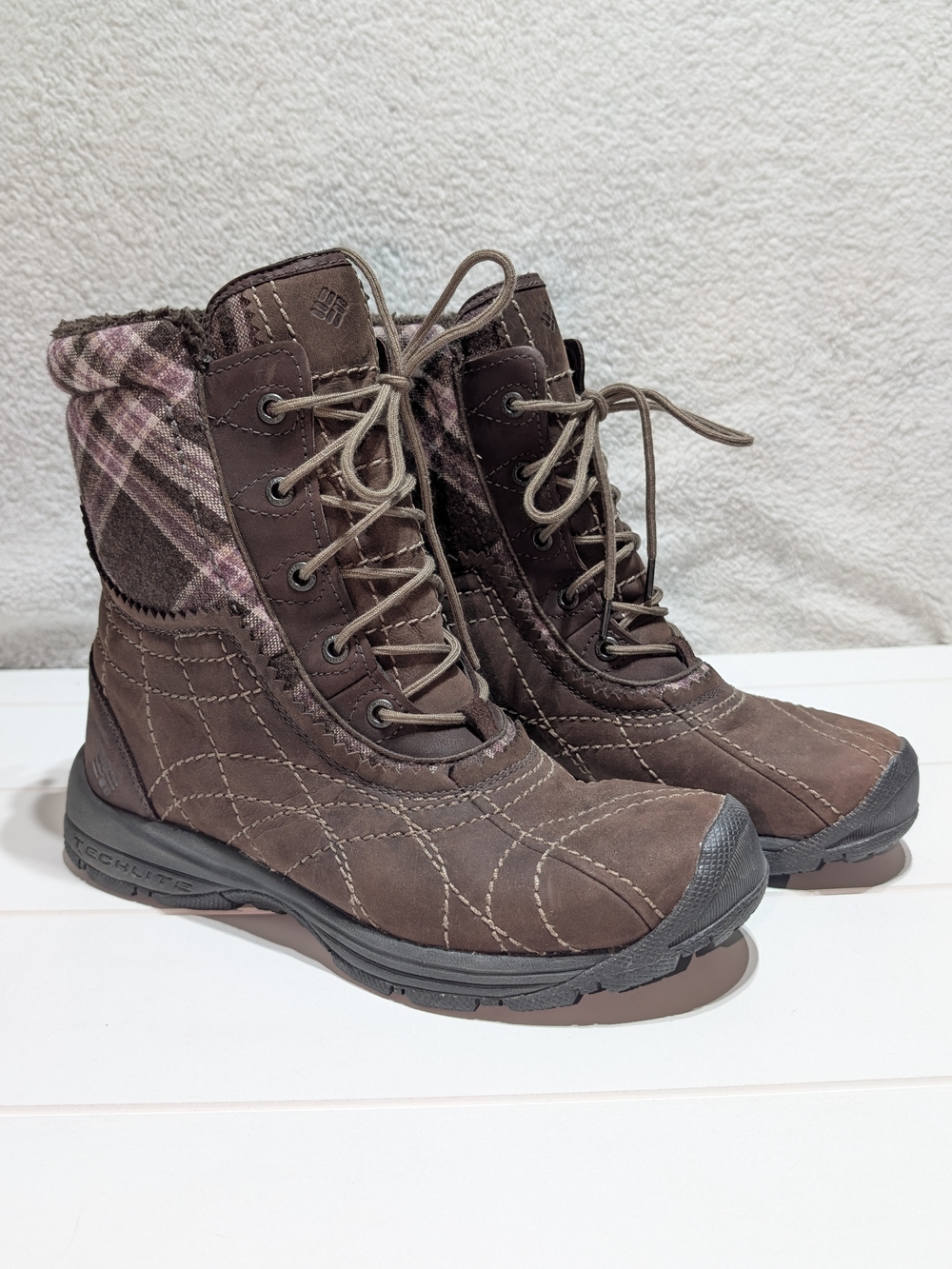 Columbia Brown Pink Plaid Lace-Up Winter Snow Boots Women's 8.5